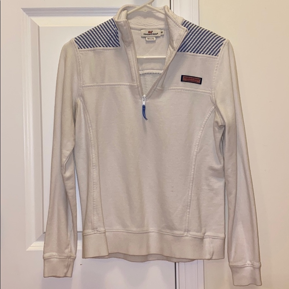 Vineyard Vines quarter zip sweatshirt